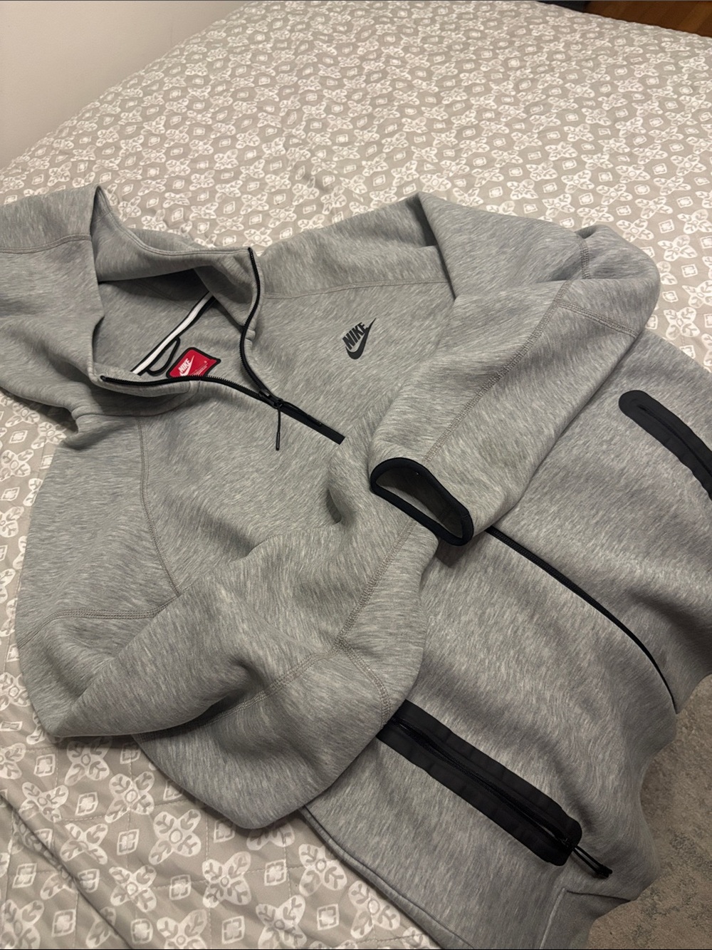 Nike Tech Gray